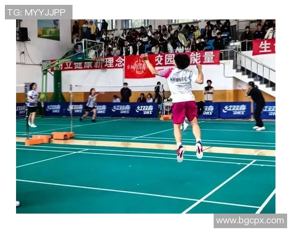 羽毛球的魅力与技巧：深入重庆羽毛球队的训练与战术揭秘