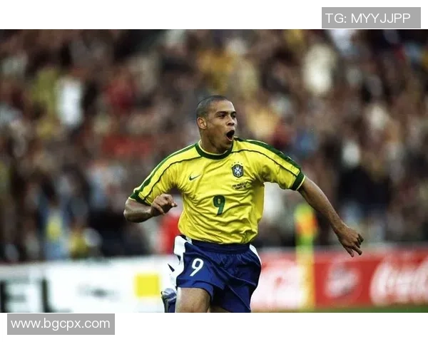 足球明星中的黑种人崛起与影响力探讨